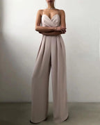 Elegantes Abend-Jumpsuit mit weitem Bein und V-Ausschnitt